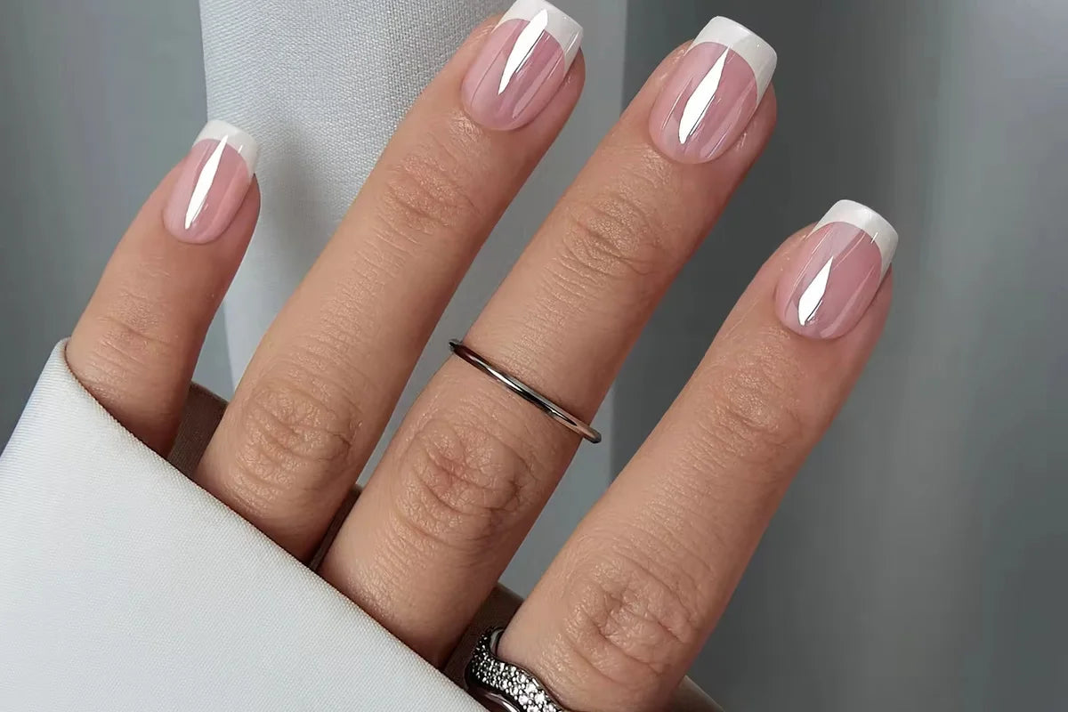 Populaire press-on nagels in een mooi ontwerp