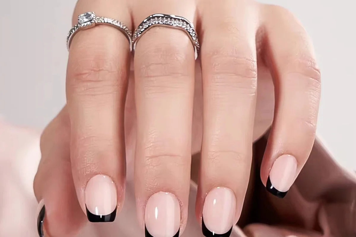 Geniet van kunstnagels zonder je eigen nagels te beschadigen – milde press-on van XNails