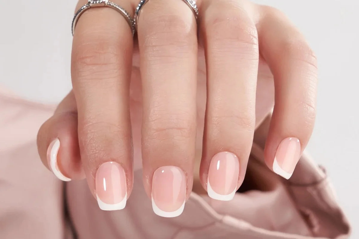 Press-on nagels in trendy design