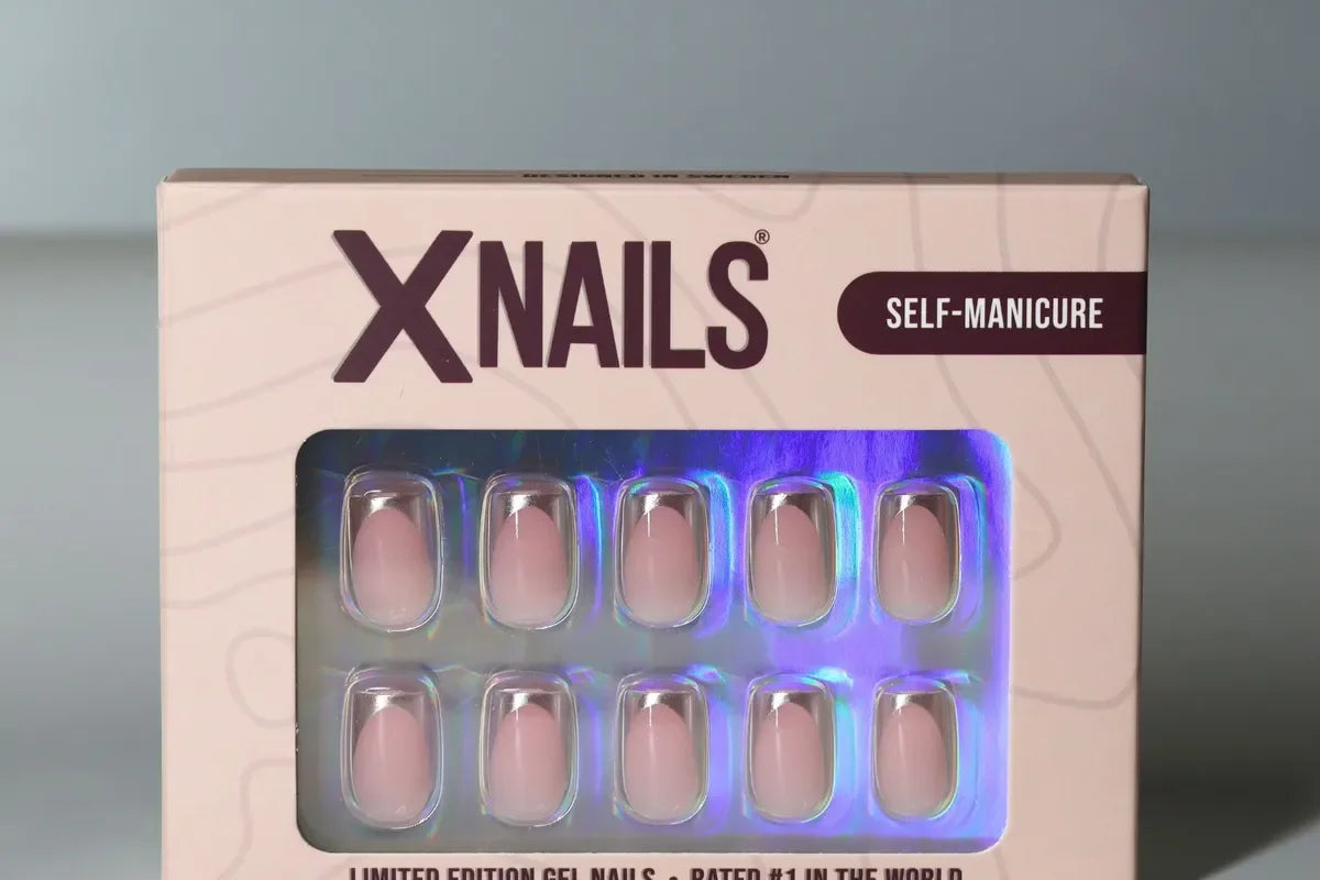 Press-on nagels in trendy design