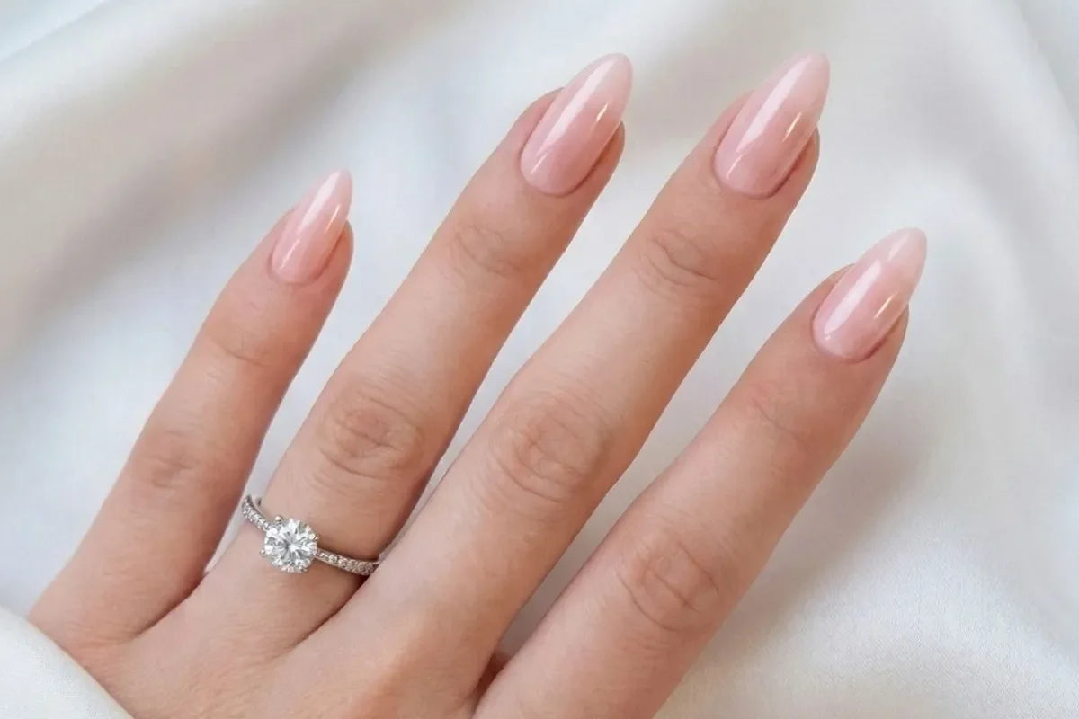 Press-on nagels met duurzaam nageldesign