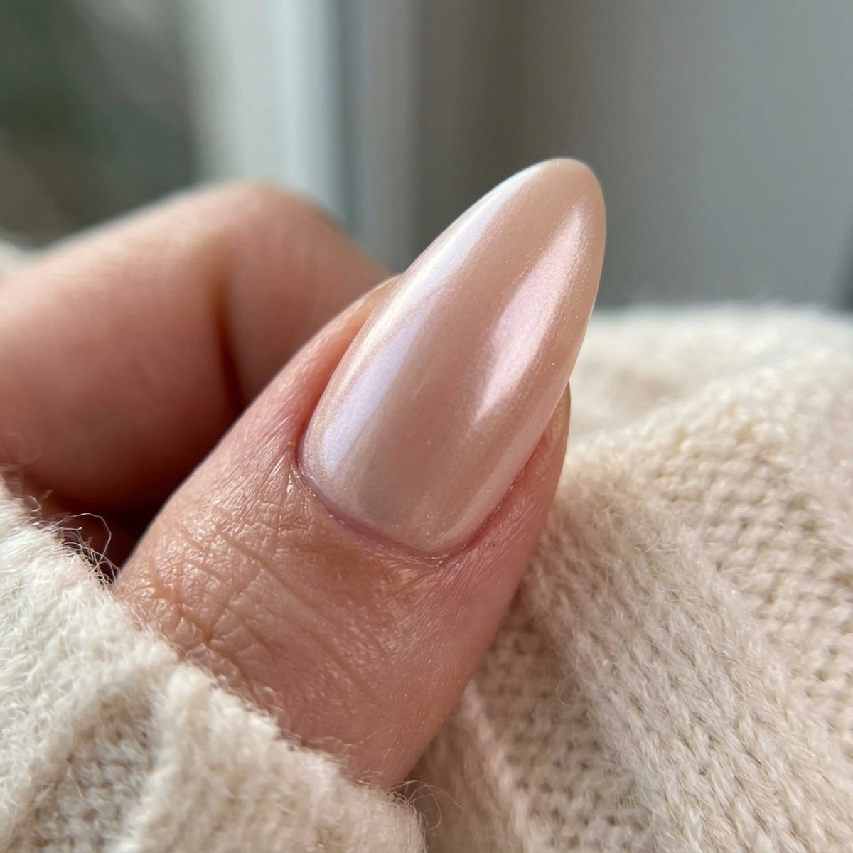 Heavenly Halo press-on nagels, close-up van de nagelfinish