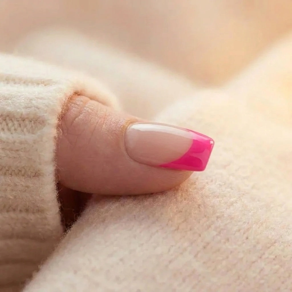 Pixie Pink – press-on nagels, close-up van de nagel
