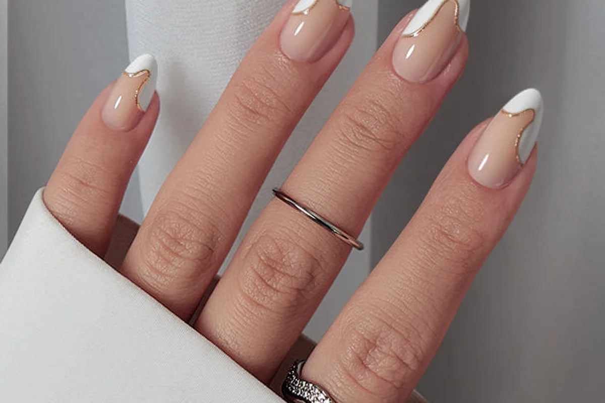 Nagelonderhoud thuis – 5-minutenroutine die werkt tussen press-on nagels
