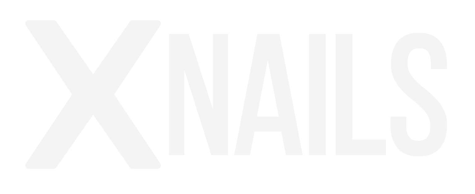 XNAILS logo in witte tekst op donkere achtergrond