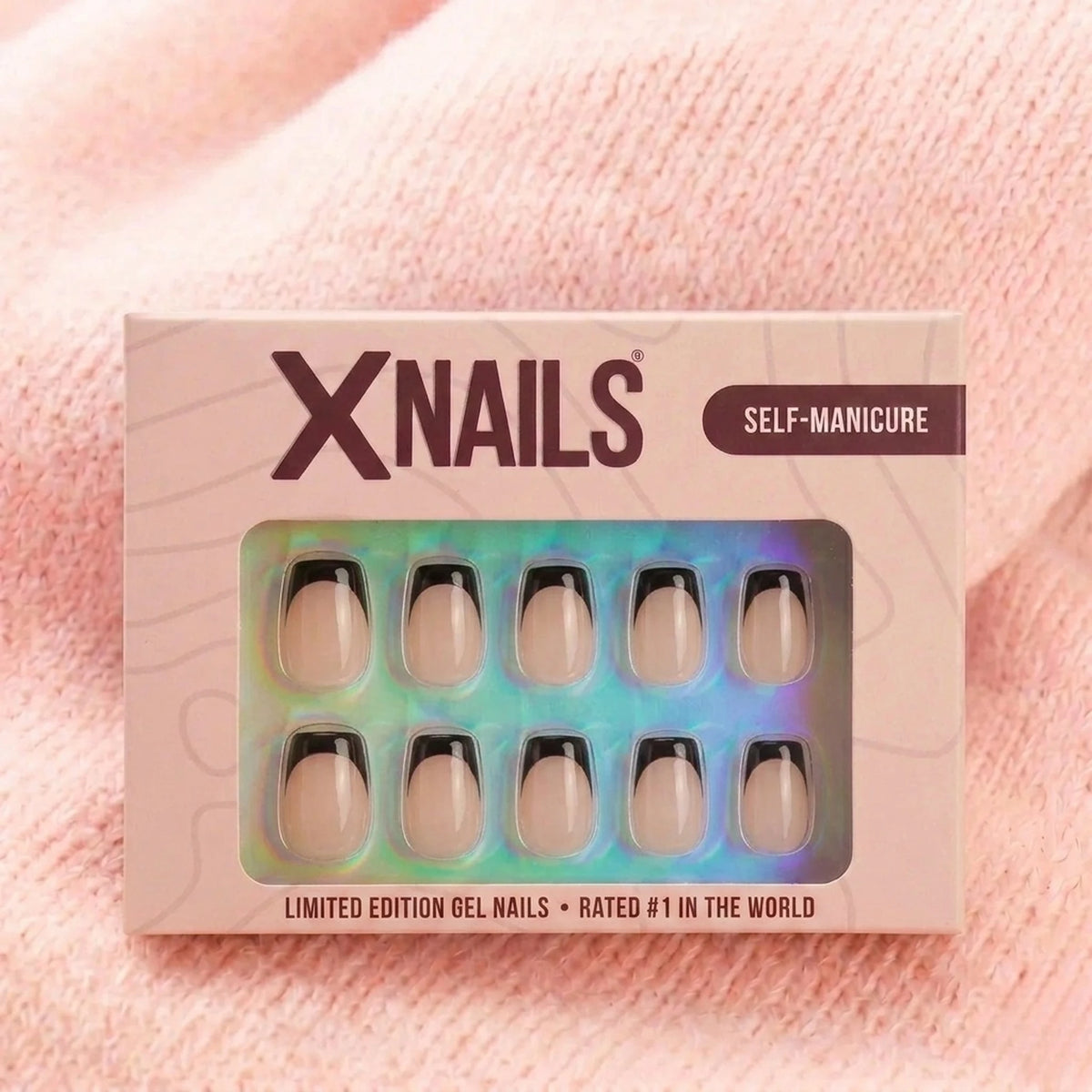 Sleek Silhouette press-on nagels in de XNails manicure-box